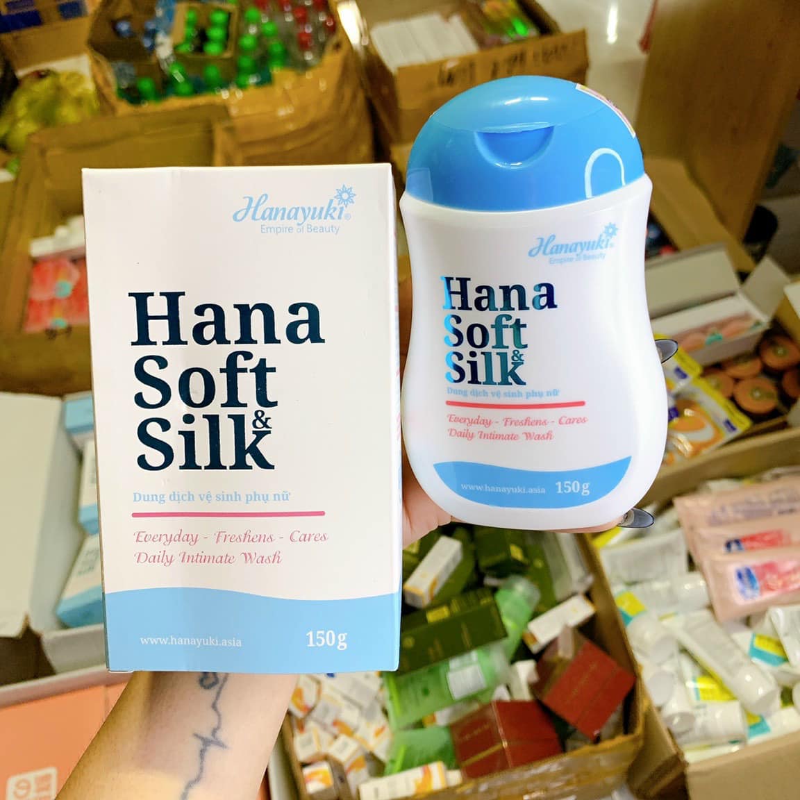 Dung Dịch Vệ Sinh Hana Soft Silk