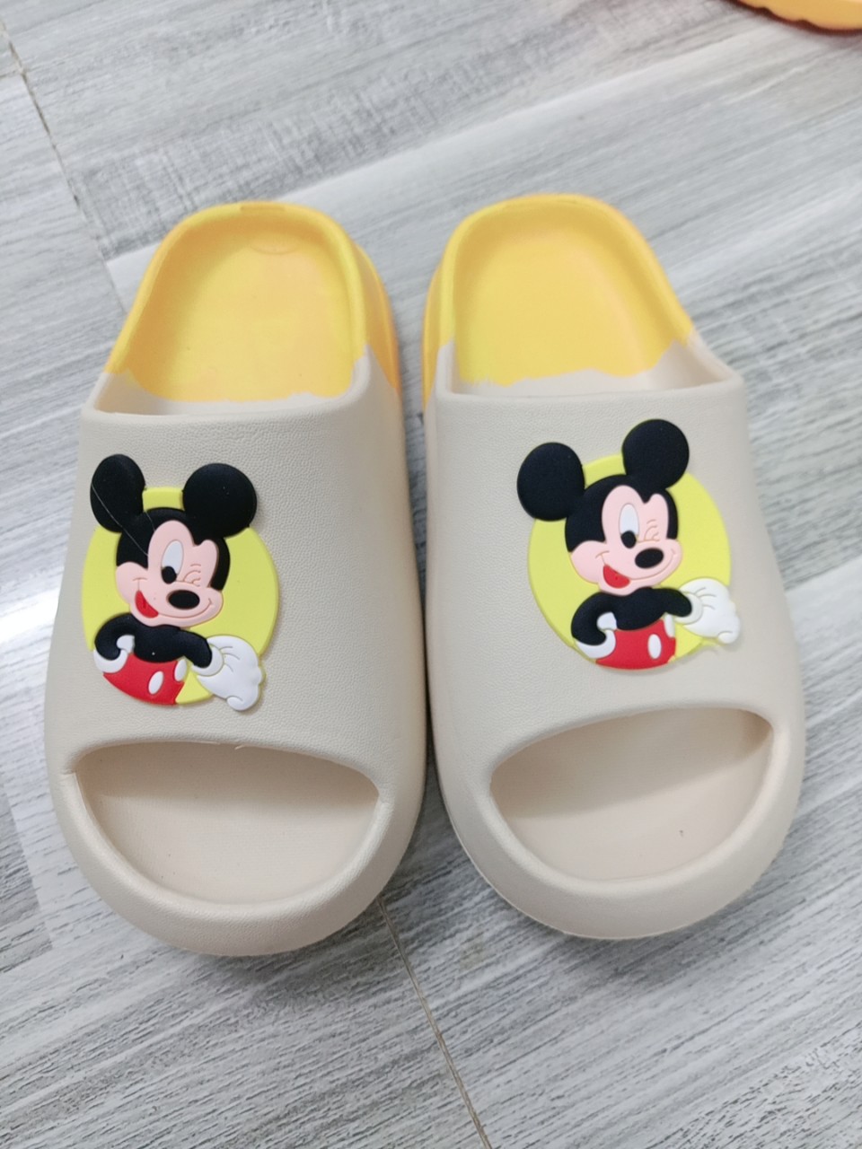 DÉP Bánh mì Chuột Mickey dễ thương cho BÉ. ( FORM NHỎ NÊN CHỌN TĂNG 1 SIZE)