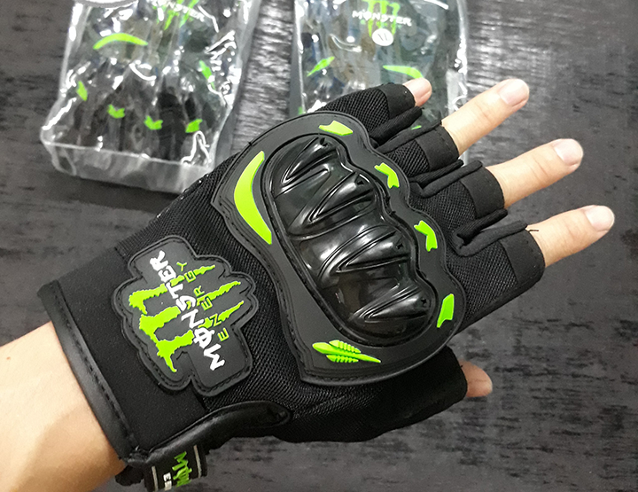 Găng tay Monster gù nhựa cụt ngón