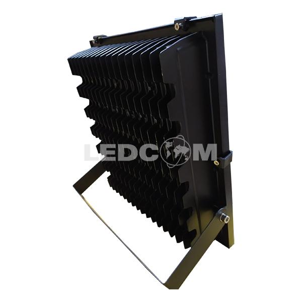 Đèn pha LED 150W chiếu ngoài trời tiết kiệm điện