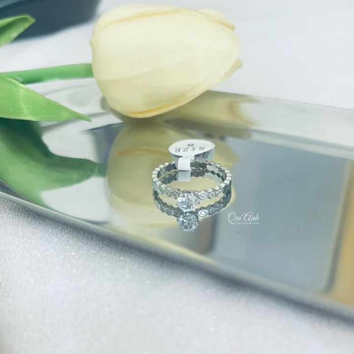 NHẪN TITAN HỘT ĐÁ LỚN LỤC GIÁC MÀU BẠC