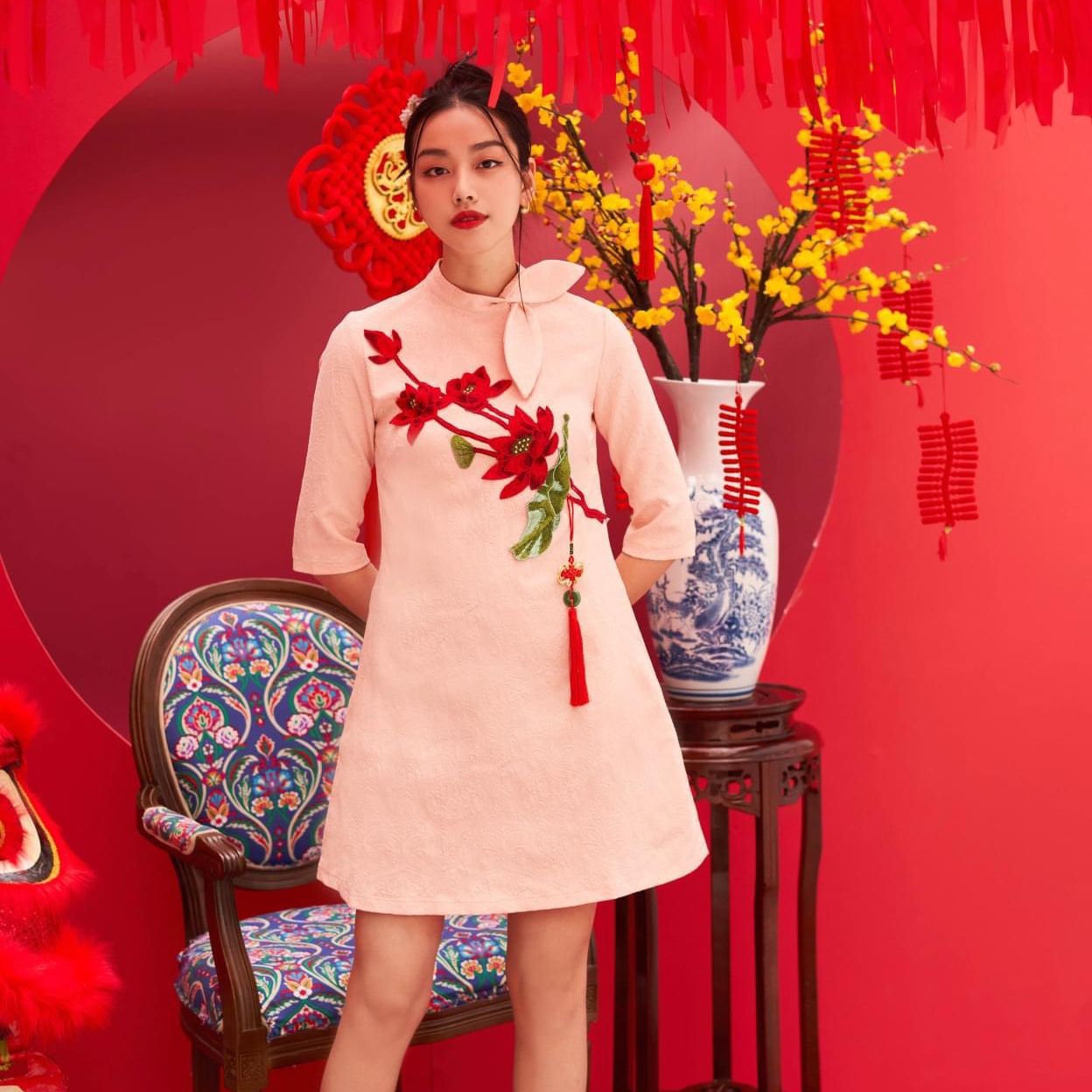 Oceana London - Váy gấm hồng