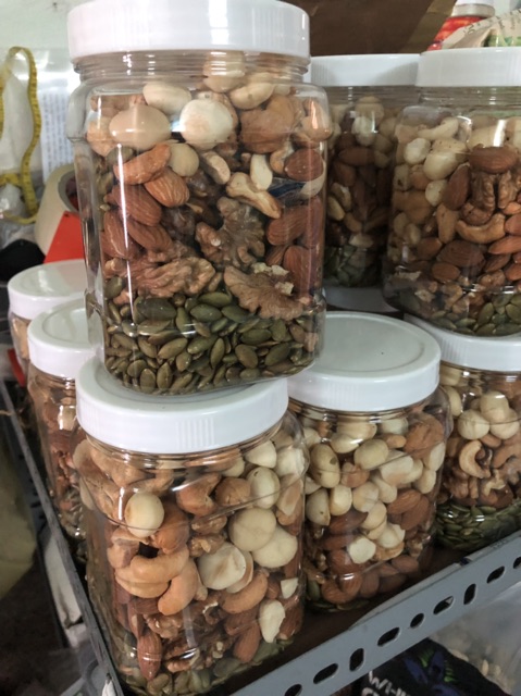 Hộp 500gr  hạt mix 5 loại hạt rang sẵn