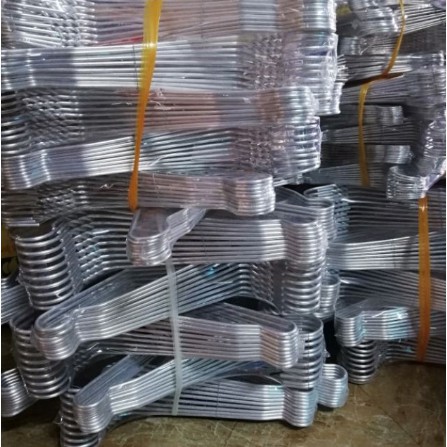 Móc nhôm phơi quần áo