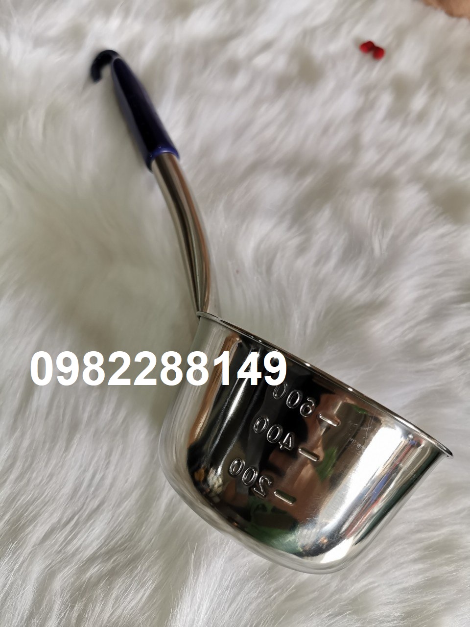 Gáo inox múc nước lèo có vạch đo lường nhiều kích thước