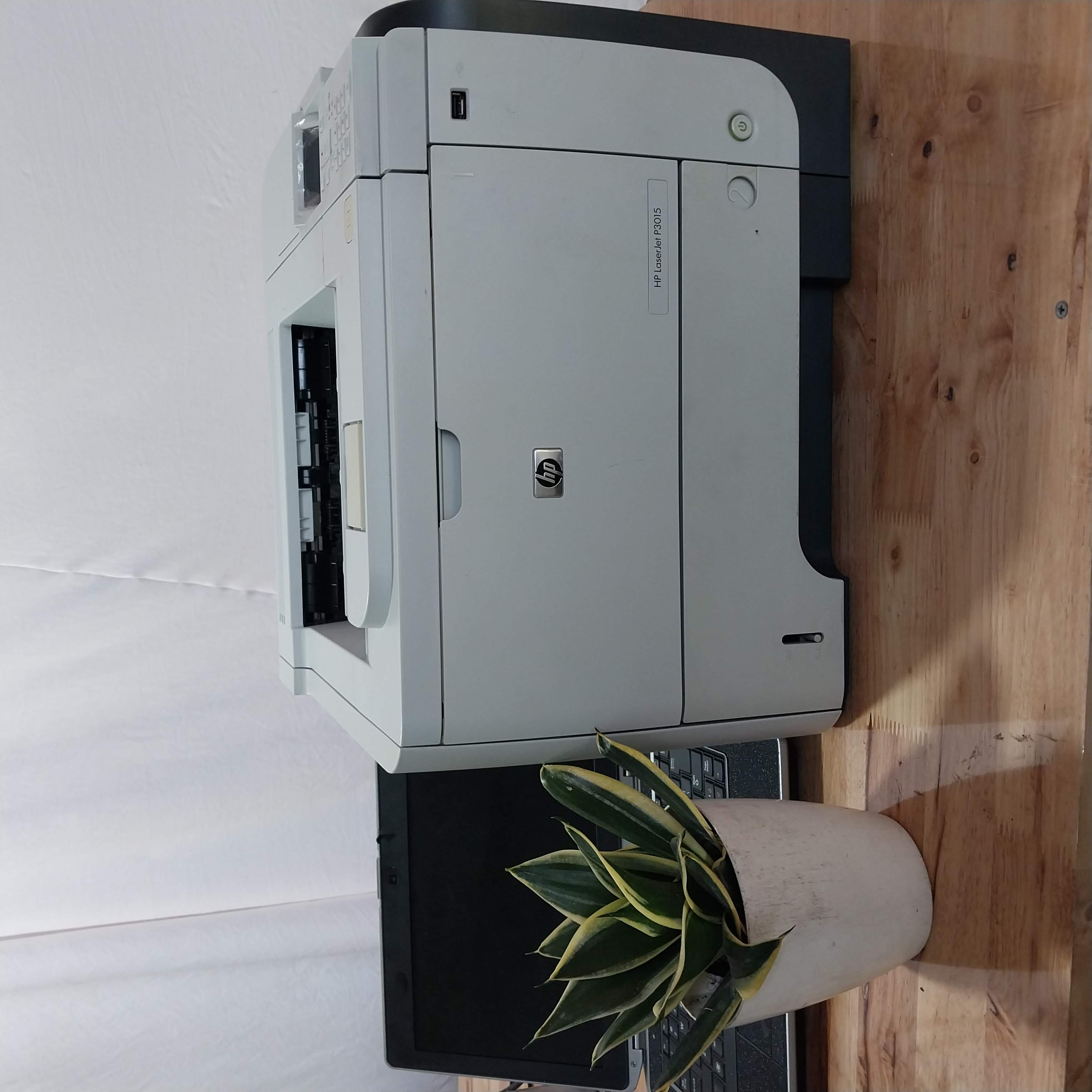 Máy in hp laserjet p3015dn