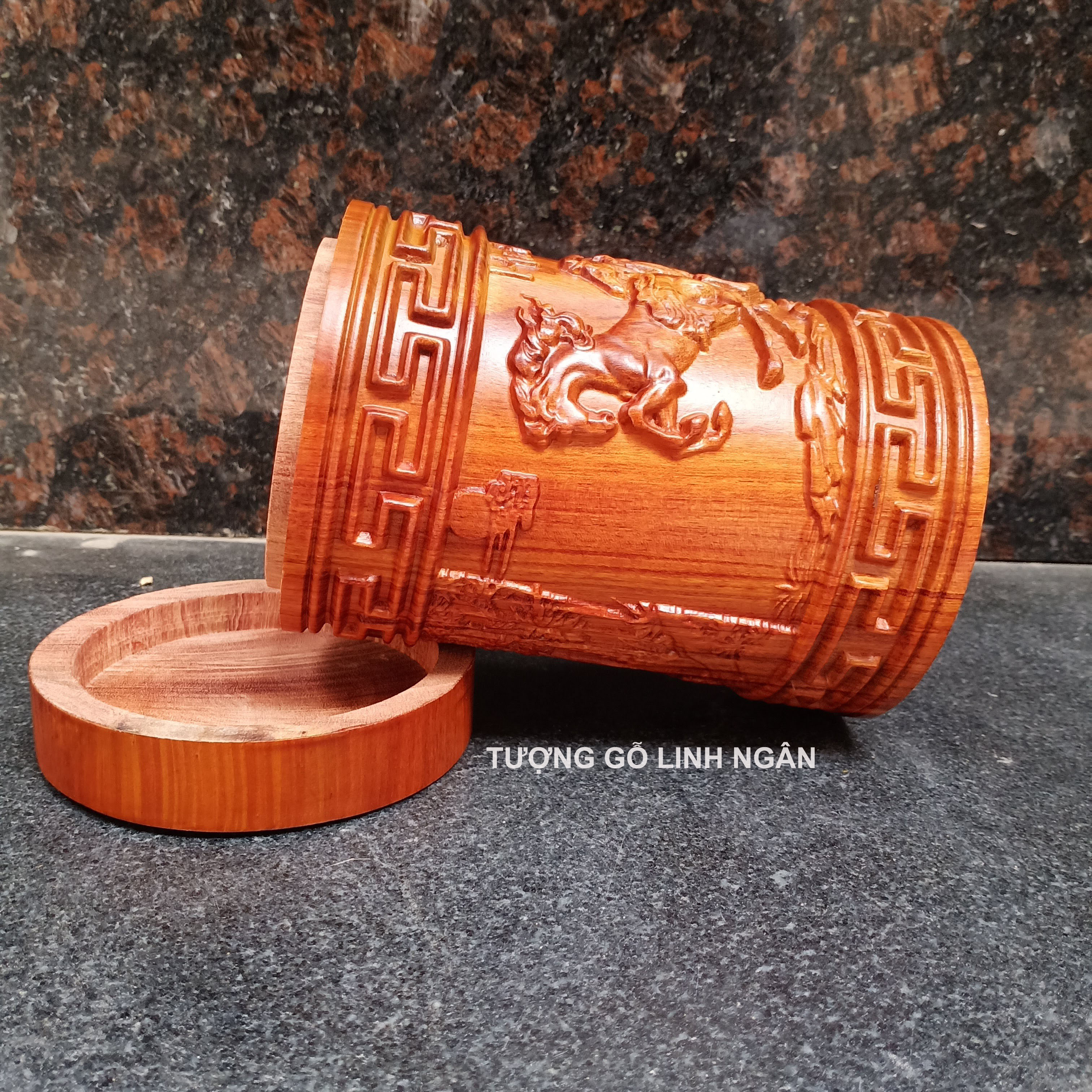 Hộp đựng chè gỗ hương - hộp trà (đục mã đáo thành công)
