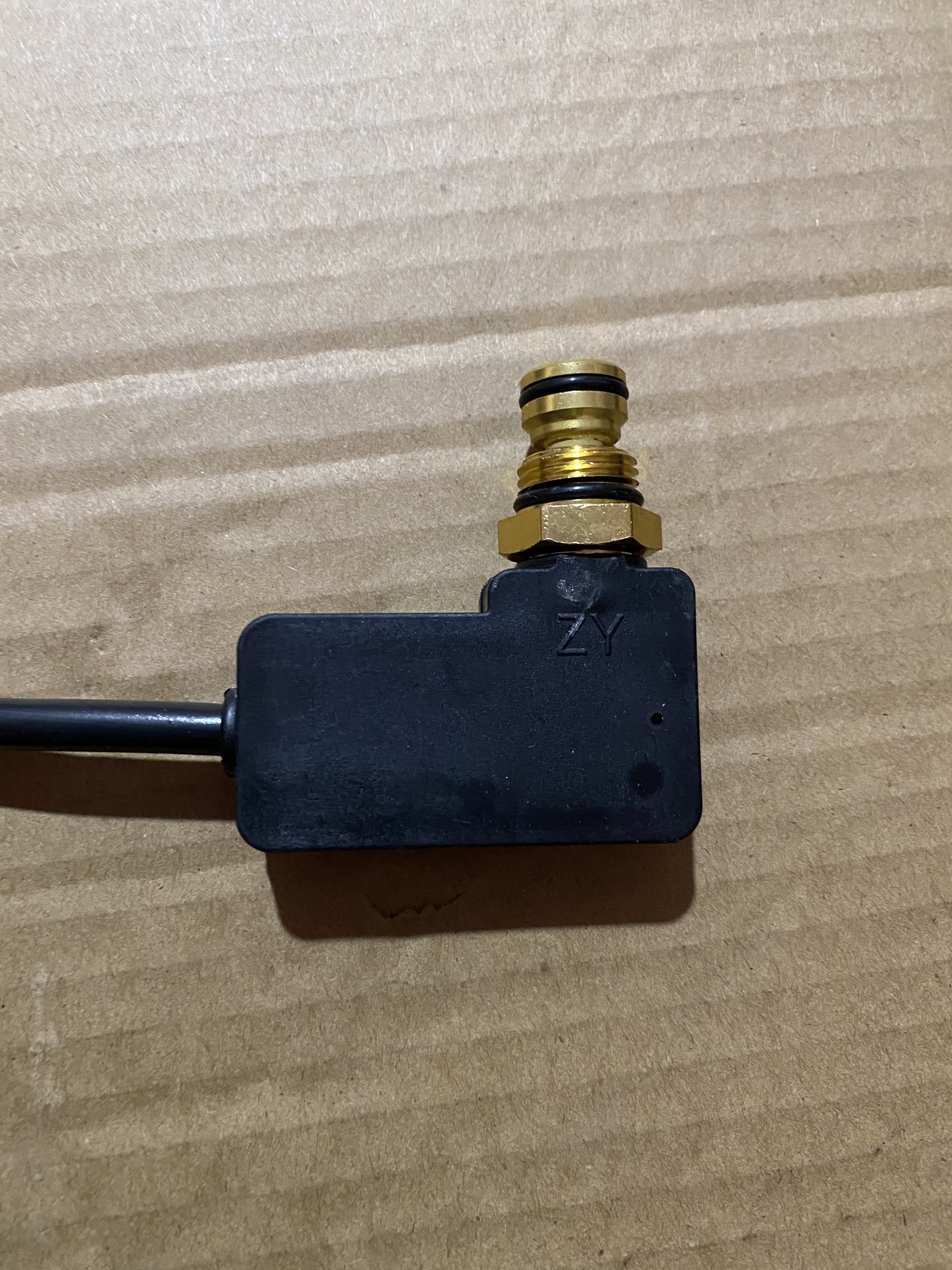 [Sỉ]Cụm rờ le áp nhiều loại ĐKngoài Ø16-18mm,công tắc trong áp lực dạng trực tiếp máy xịt rửa xe áp lực cao,relay2201, relay3, relay1, relay2