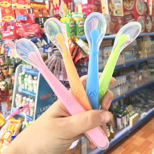 [HCM]Thìa Ăn Dặm Silicon To Cho Bé