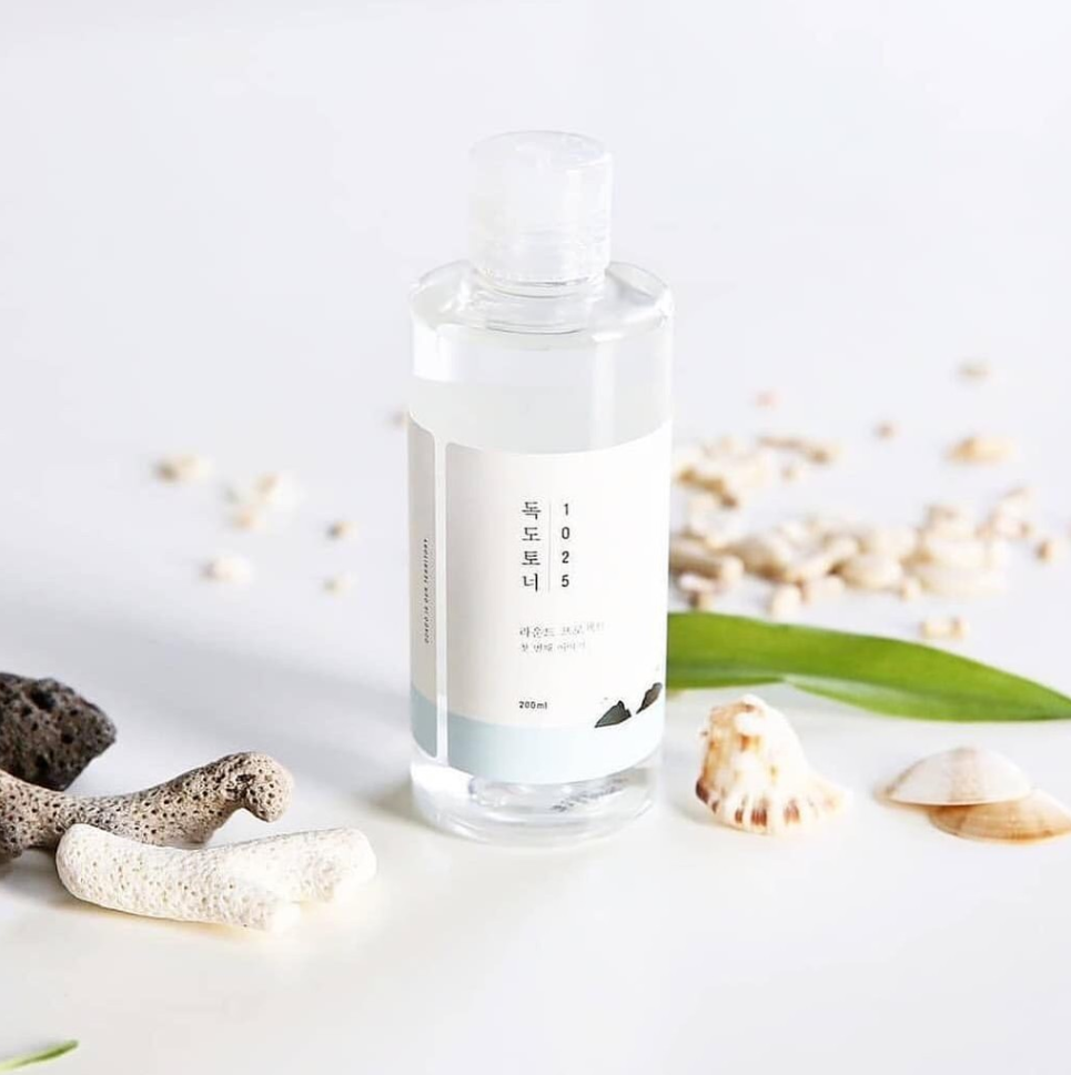 Nước Cân Bằng Round Lab Dokdo 1025 Toner 200ml