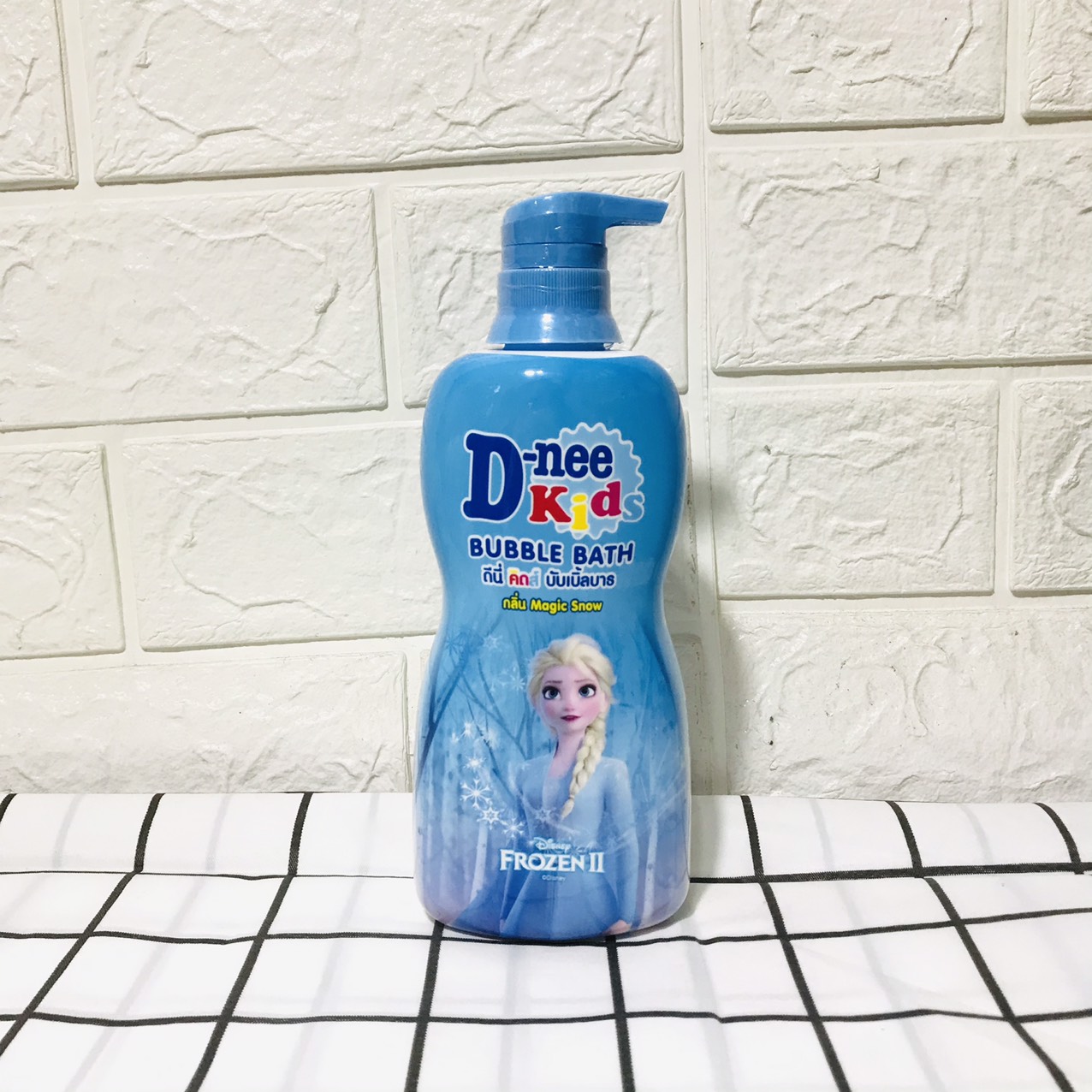 Sữa tắm gội Dnee Kid hình thú 400ml