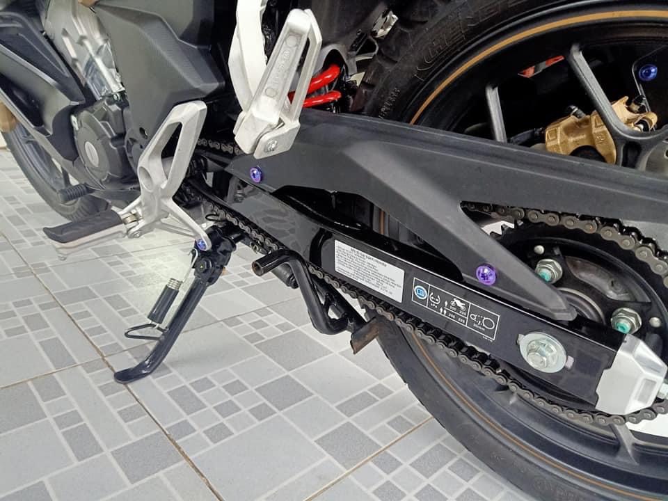 Ốc Titan GR5 Chắn Xích (Carte) Winner, Exciter (Lắp cho nhiều dòng xe khác)