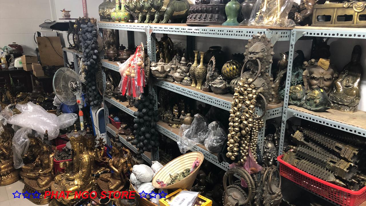 ĐỈNH XÔNG TRẦM - ĐỒNG THỜ CÚNG