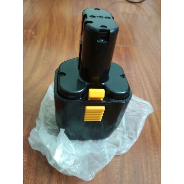 Vỏ pin Hitachi 12V dùng cho máy khoan , bắn vít , máy cưa Hitachi