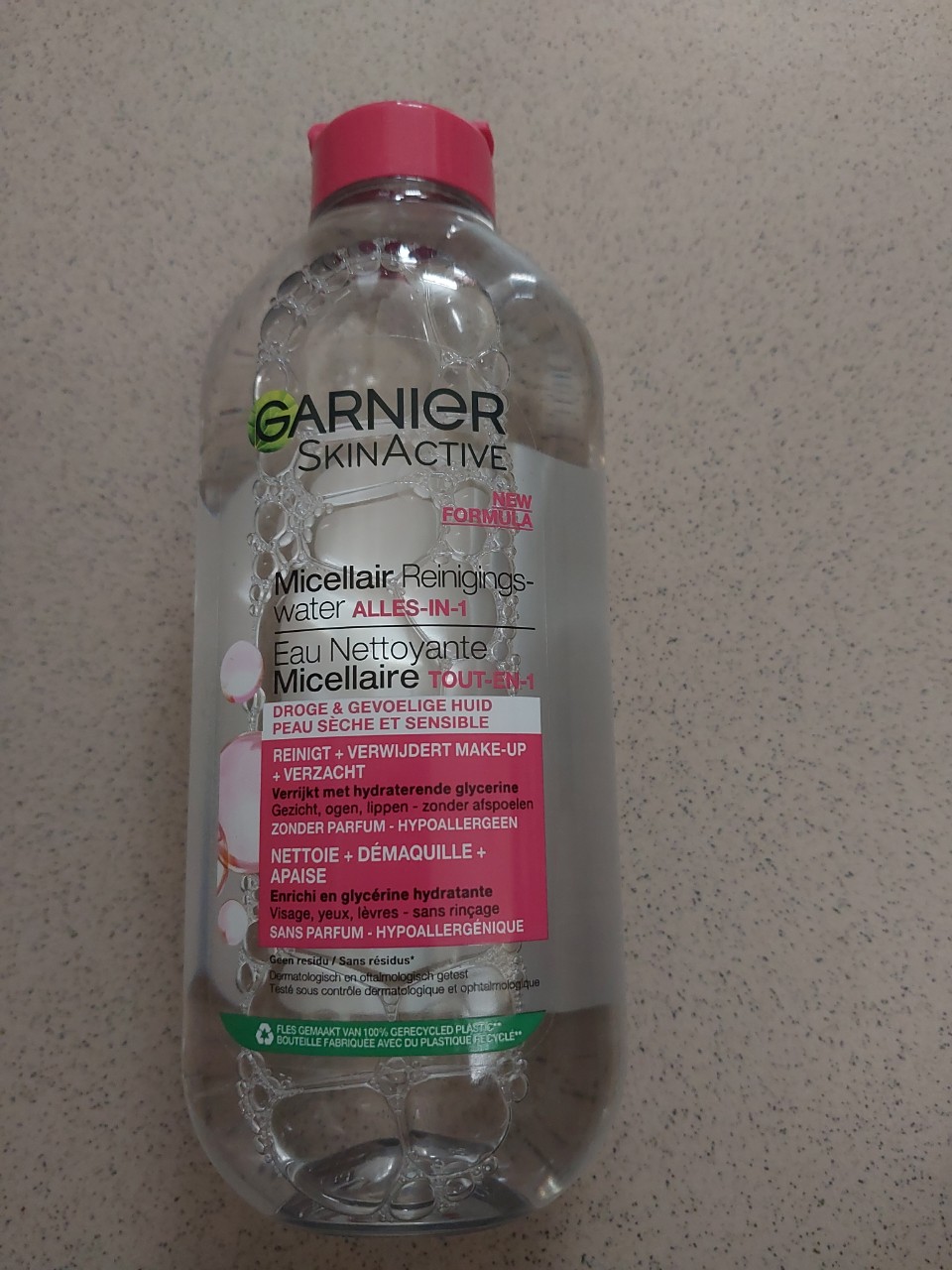 Nước tẩy trang Garnier Micellar 400ml của Nga