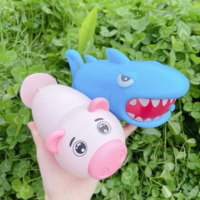 [ cá mập, cá sấu, con heo ]Đồ chơi phun nước cho bé tắm hình con vật độc đáo