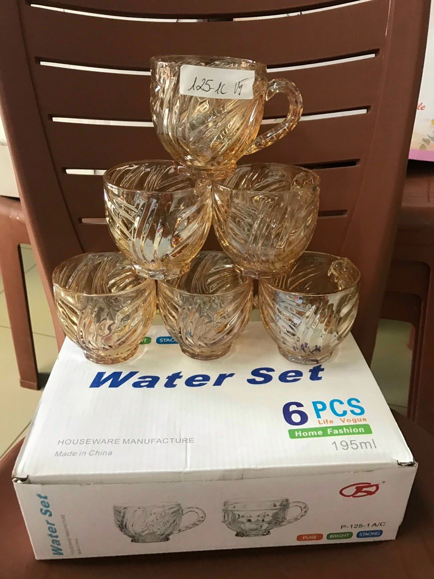 Bộ 6 cốc có quai thủy tinh pha lê ánh vàng