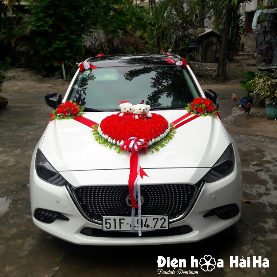 XHG-039 Bộ hoa giả kết xe cưới hình trái tim gấu giá