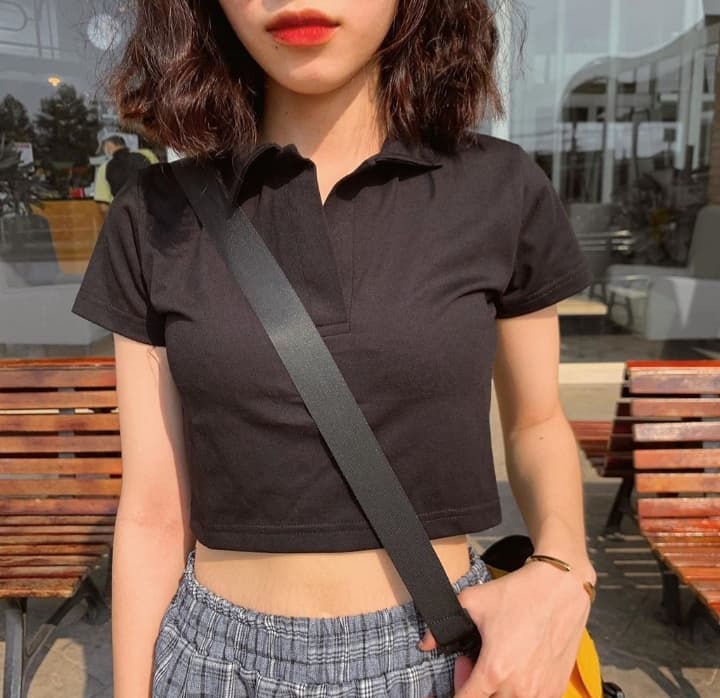 Áo croptop dáng ôm thời trang ulzzang. Áo thun cổ bẻ ngắn tay co giãn thấm hút mùa hè phối đồ đẹp. Áo thun nữ một màu . Áo phông nữ dáng ngăn. Áo kiểu nữ . Kho sỉ