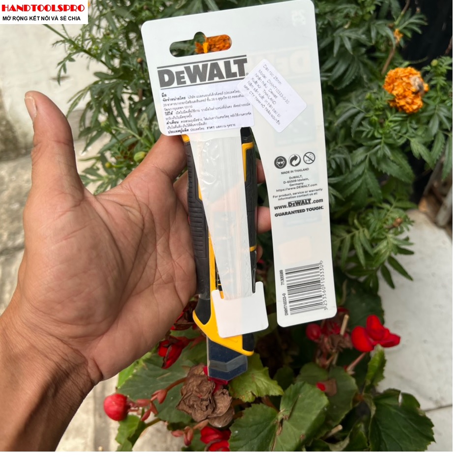 DAO RỌC GIẤY 25MM DEWALT DWHT10333-0-30