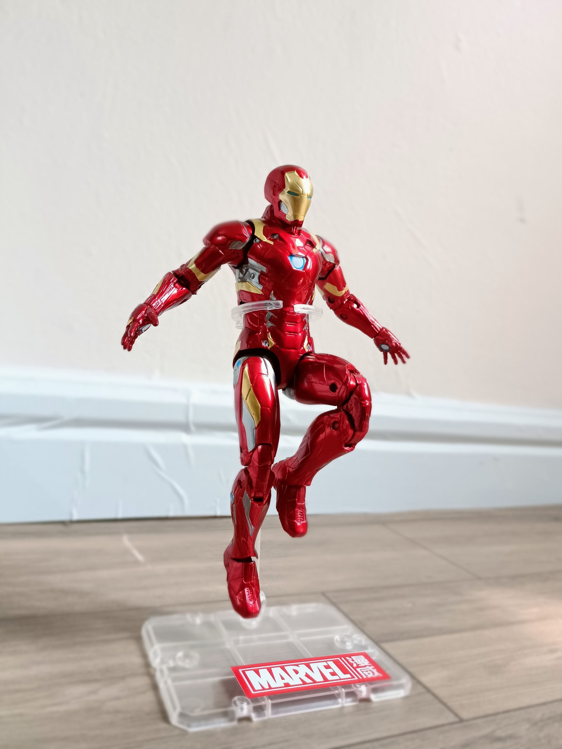 Mô hình người sắt IRON MAN siêu đẹp 18cm