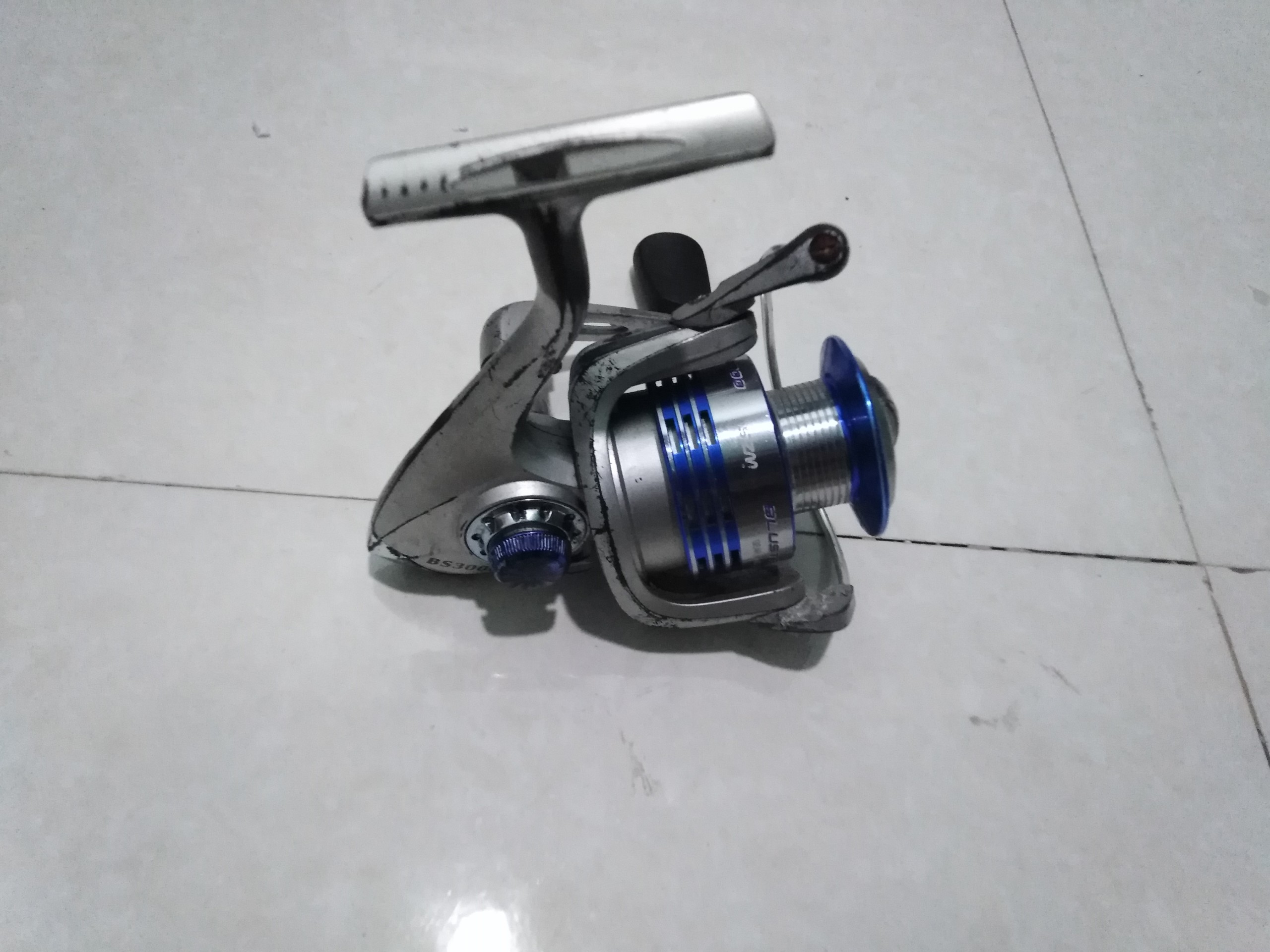Máy câu bãi nhật Bluster spin 3000 cối kim loại