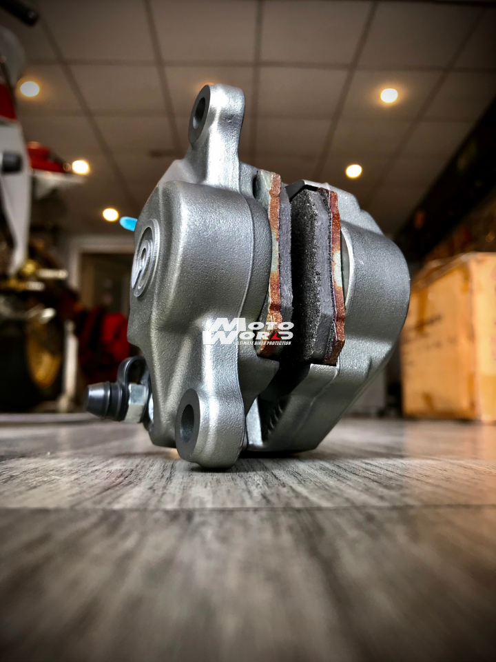 [Motoworld Phân Phối] Heo Brembo 2Pis Đối Xứng (Màu Bạc)