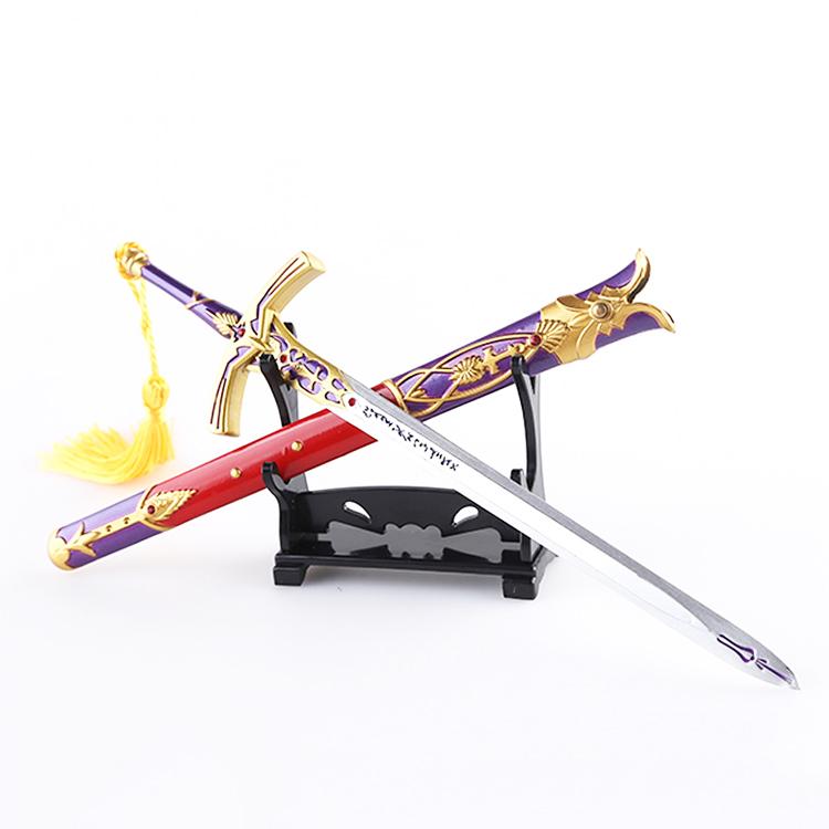Mô hình Kiếm Caliburn trong FATE (tặng kèm bộ giá đỡ trưng bày)