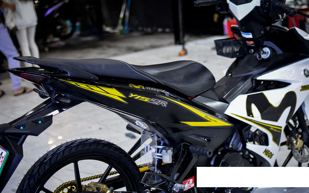 Tem trùm exciter 150 movistar đen trắng, tem exciter 150, team trùm exciter 150, tem xe exciter 150, team trùm ex 150, team xe exciter 150 movistar đen trắng