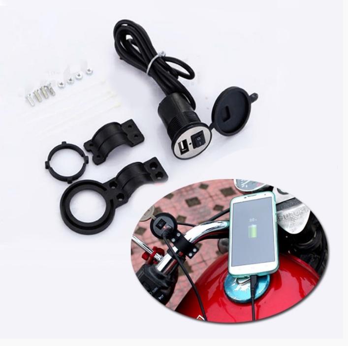 Sạc Điện Thoại Gắn Trên Xe Máy