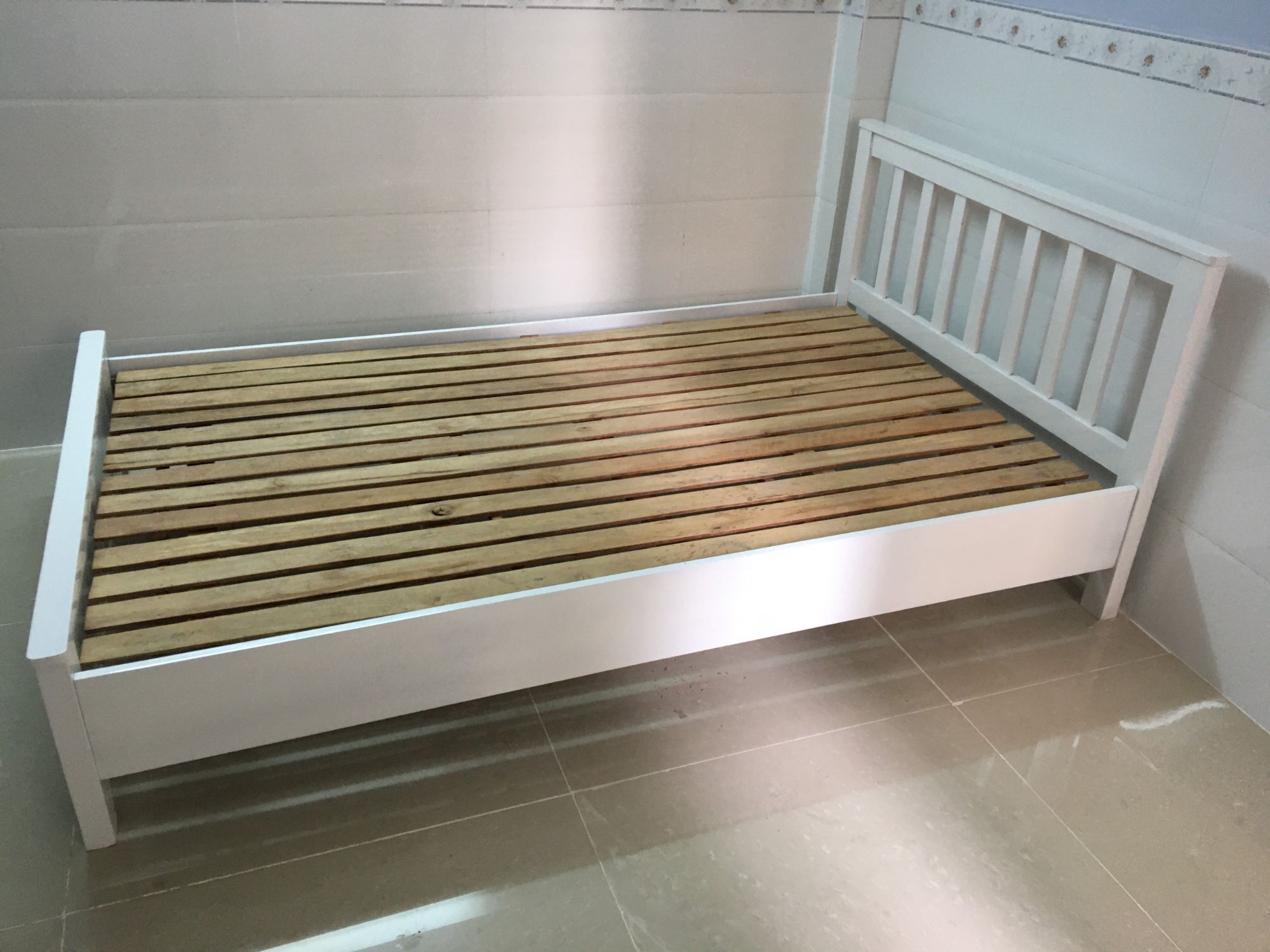 Giường 1m2x2m Gỗ Thông Nhập Khẩu