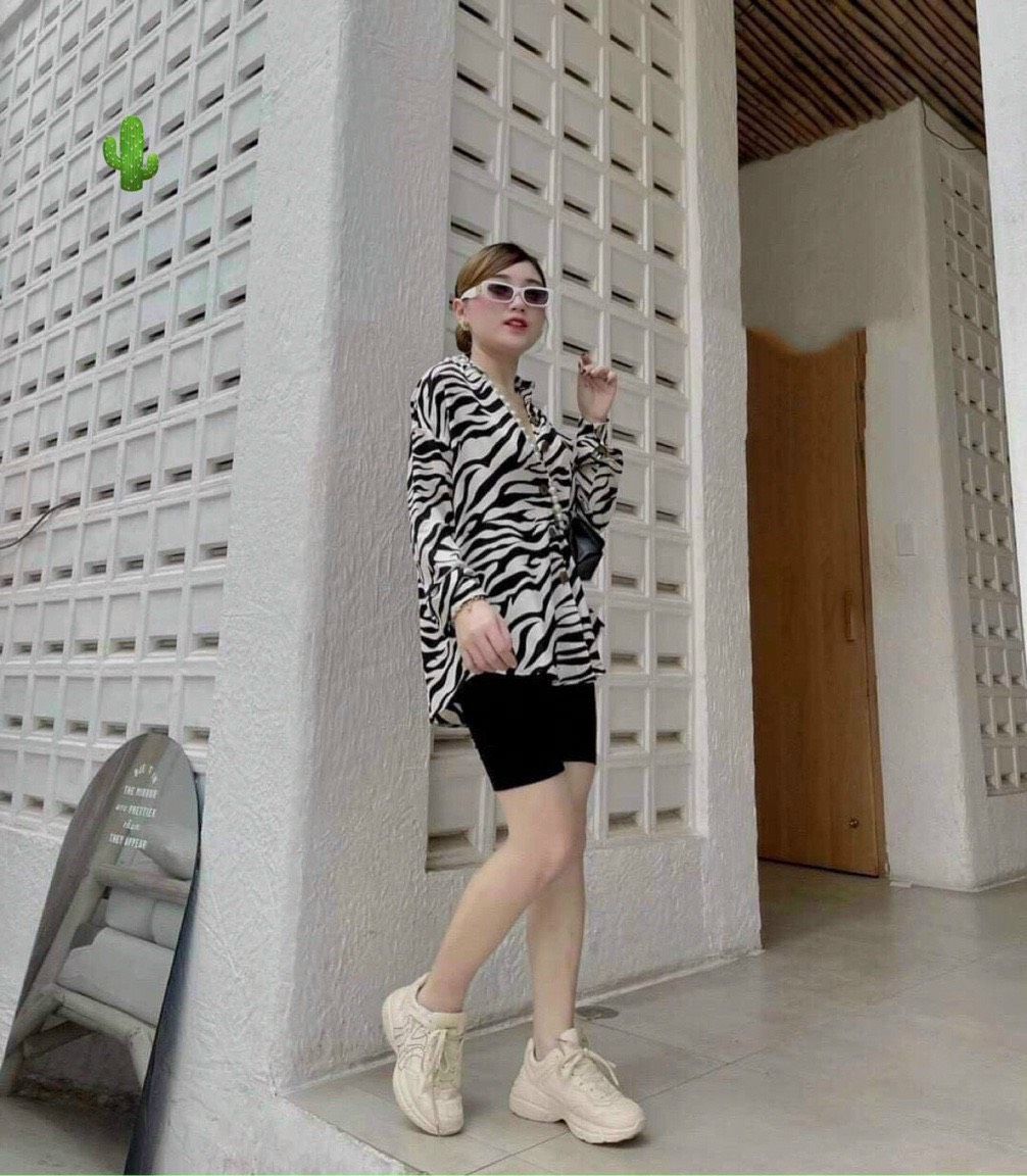 Sét bộ áo sơ mi ngựa vằn tay dài form rộng phối quần thun ngố body cực xinh