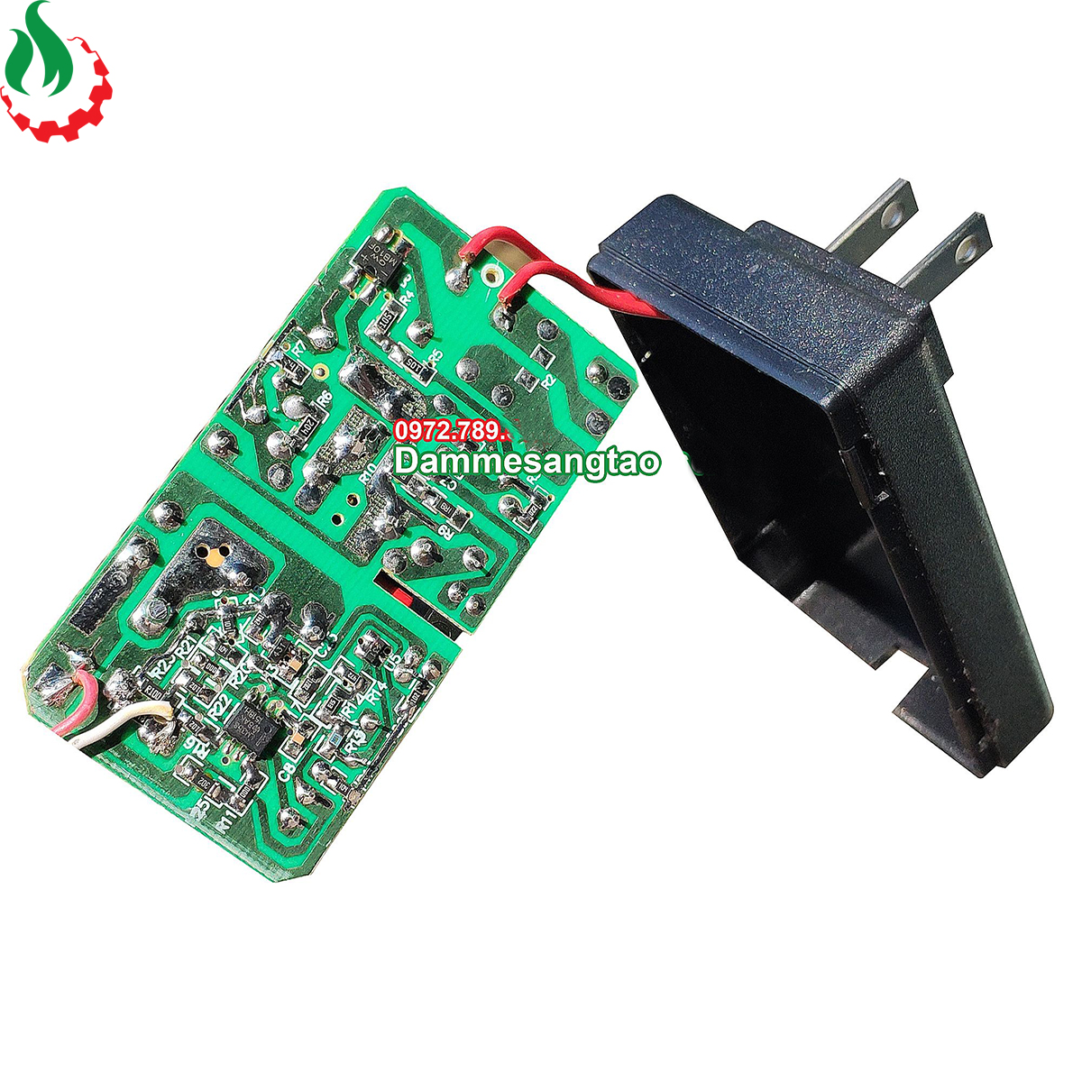 Sạc 2S 8.4V 2A dùng cho pin Li-ion 3.7V