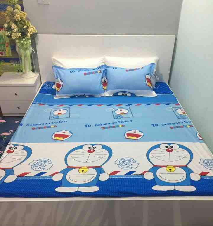 Bộ Ga Gối 4 Món , Doremon , Chất Liệu Bền Đẹp, Không Phai, Không Xù, Mẫu Mã Kích Cỡ Đa Dạng
