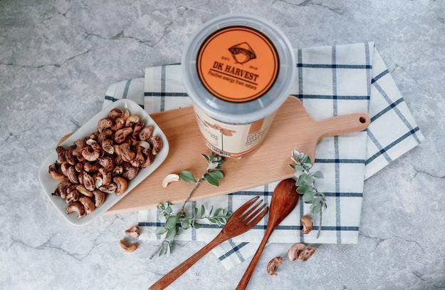 Hạt Điều Vỏ Lụa Rang Muối DK Harvest - 500g