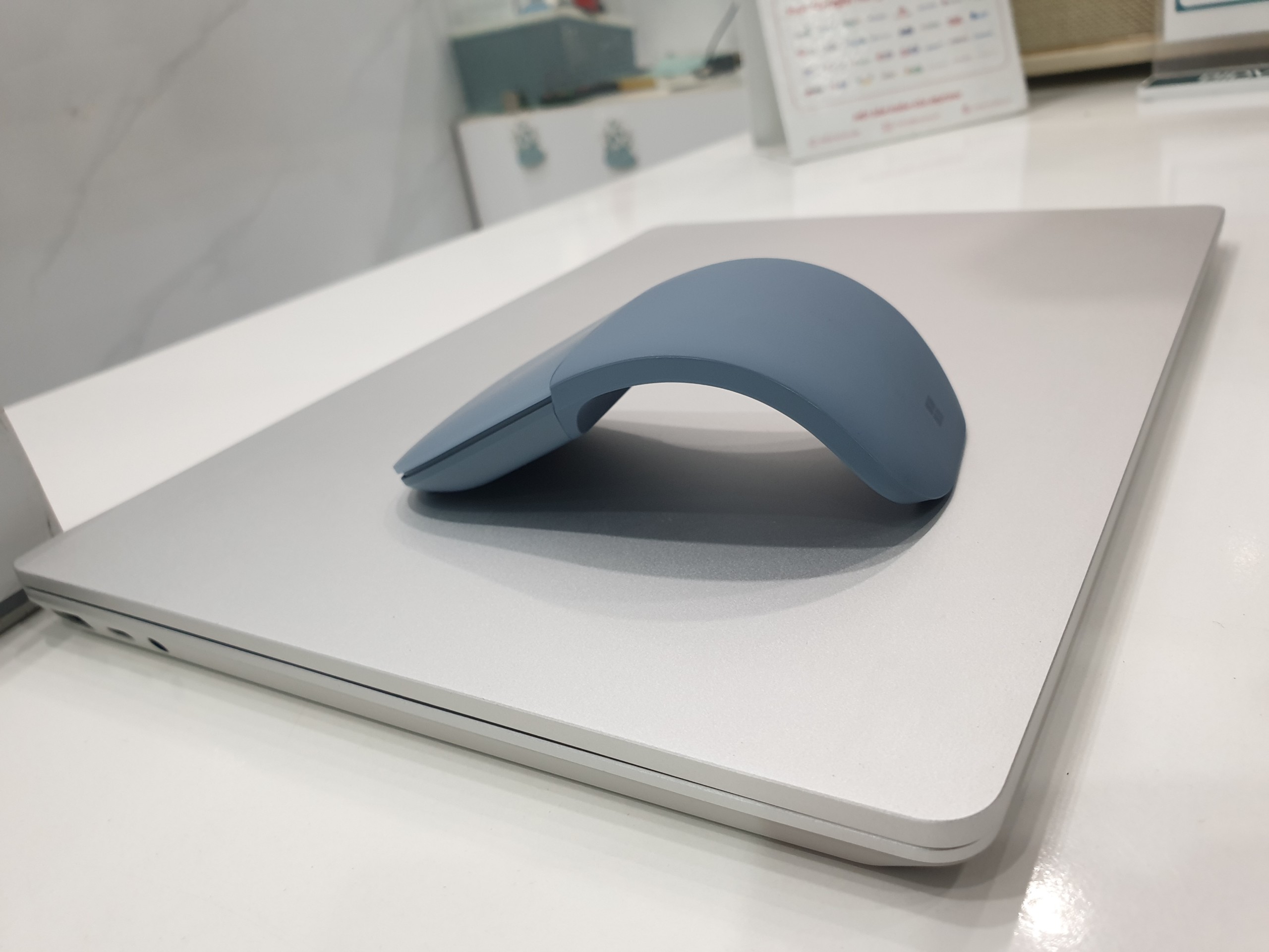 Chuột Microsoft Surface Arc Mouse chính hãng ( Fullbox) | Bảo hành 12 tháng , Playmobile