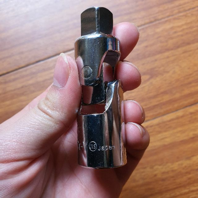 Đầu nối khẩu 1/2″ và 3/8" Kouritsu có thể lúc lắc (đầu lắt léo)