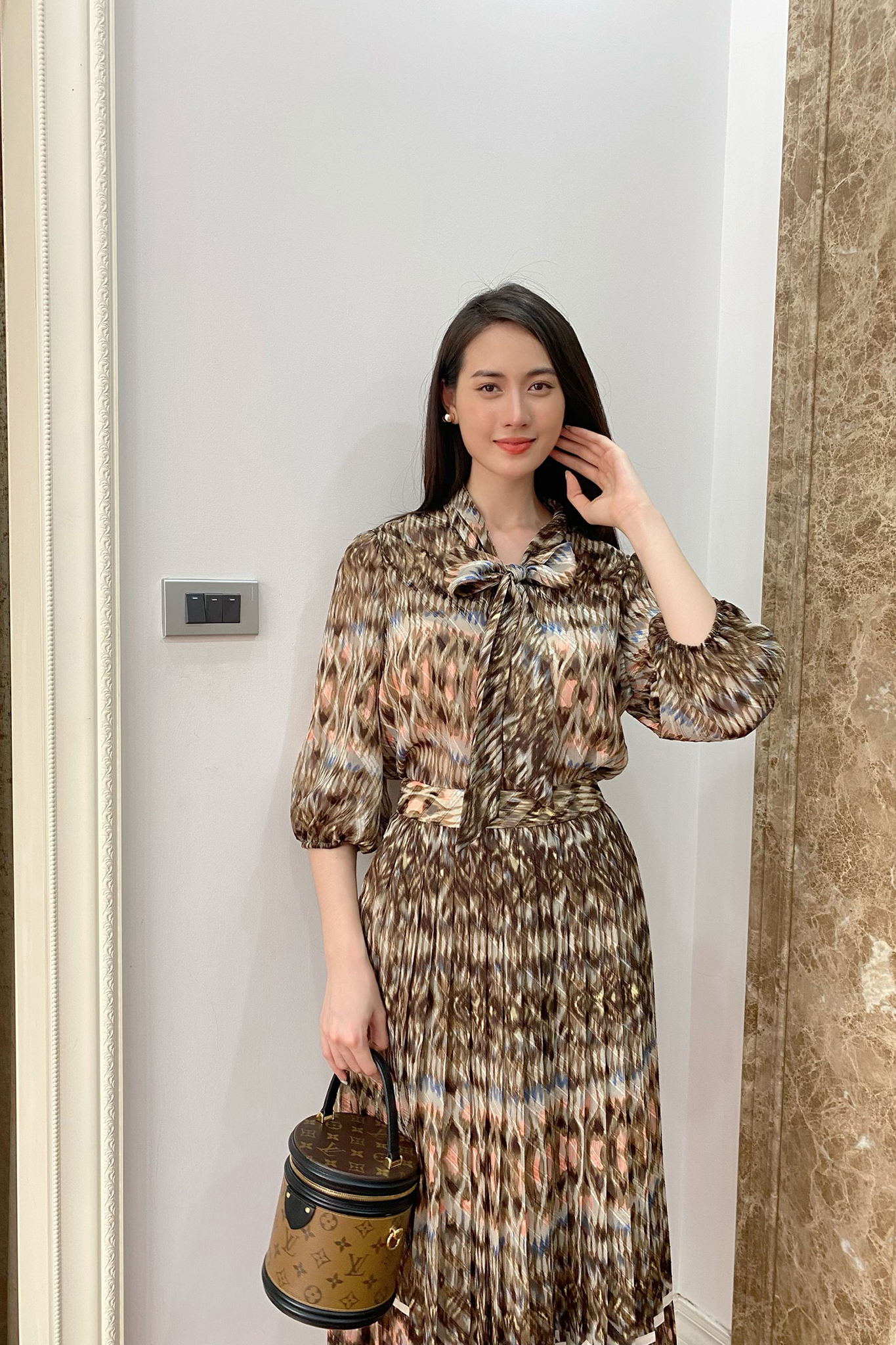 Chân váy Midi xếp ly Eva de Eva 21ACVE031F