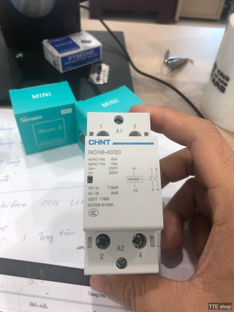 Khởi động từ, contactor 1 pha CHINT NCH8 40A/220V (Xám)