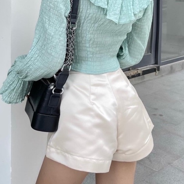 [Nhập mã LAZFASHION34-giảm 15% tối đa 99k/600k]SAP-Quần short ống rộng cạp cao kem