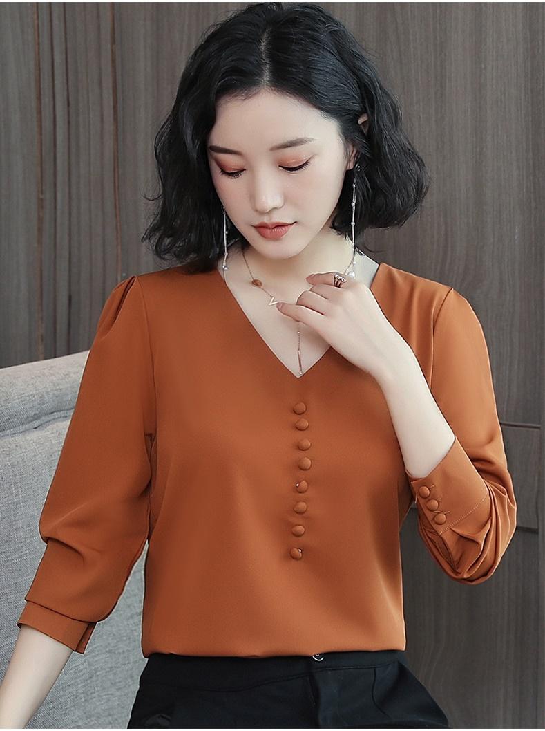 Áo Sơ Mi Nữ Công Sở Kiểu Cổ Tim Ngực Đính Nút Bọc