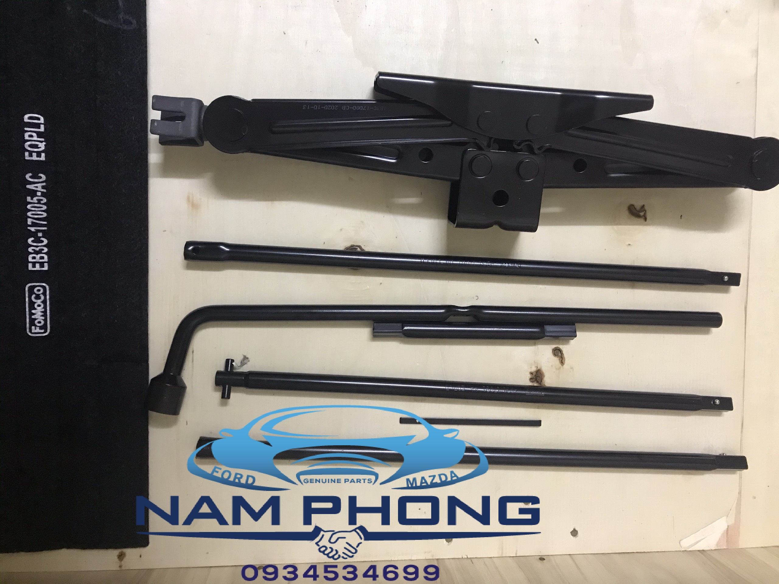 Bộ kích ranger tuýp tháo lốp dự phòng ranger - everest - jb3z17005c / eb3c17005ac /jb3c17080cb / ab3117080ce