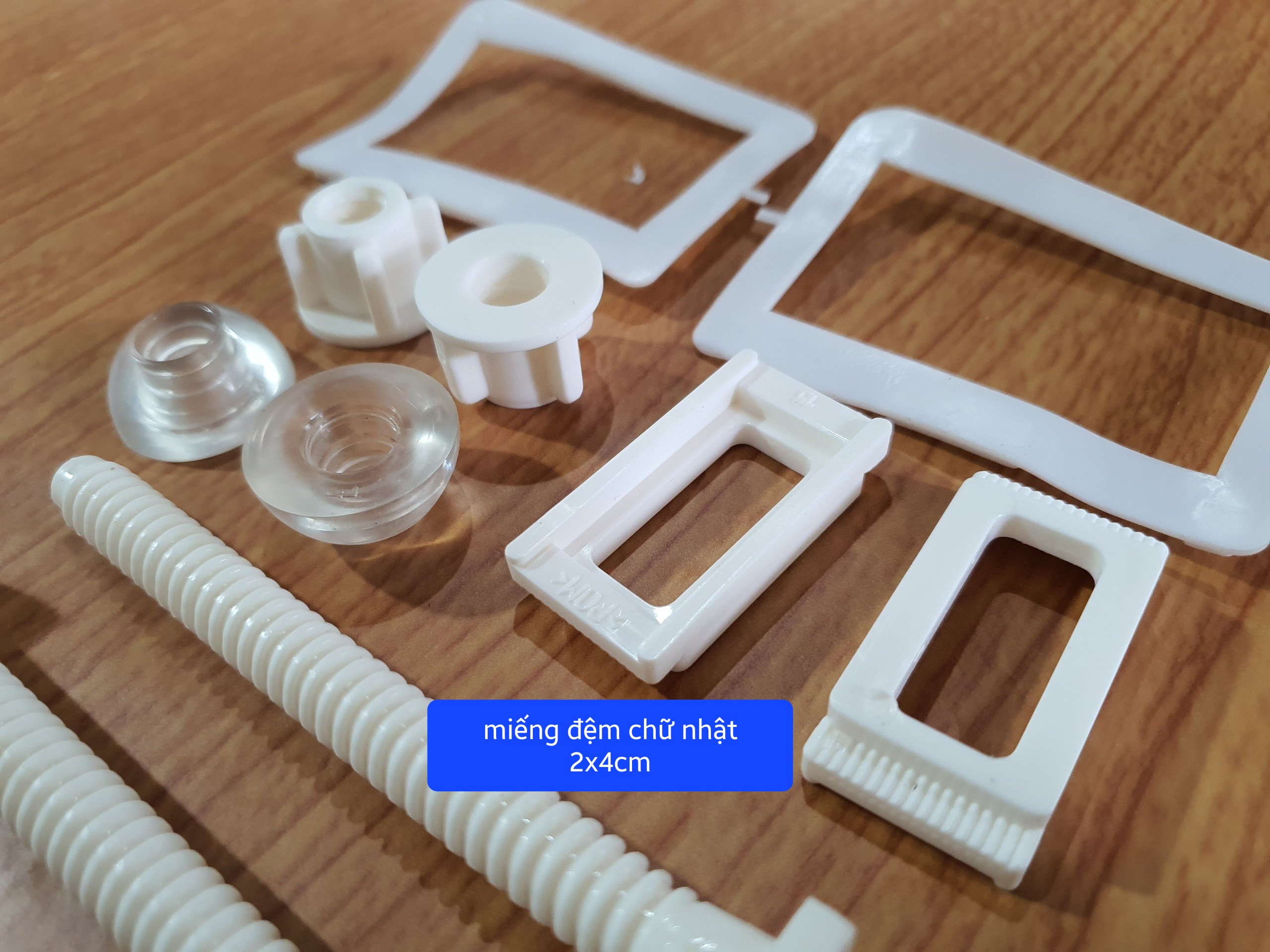 Ốc Nắp Bồn Cầu Ốc Gắn Nắp Bàn Cầu Dành Cho Loại Bồn Cầu Đóng Êm Loại Ốc Nhựa Dài 10cm