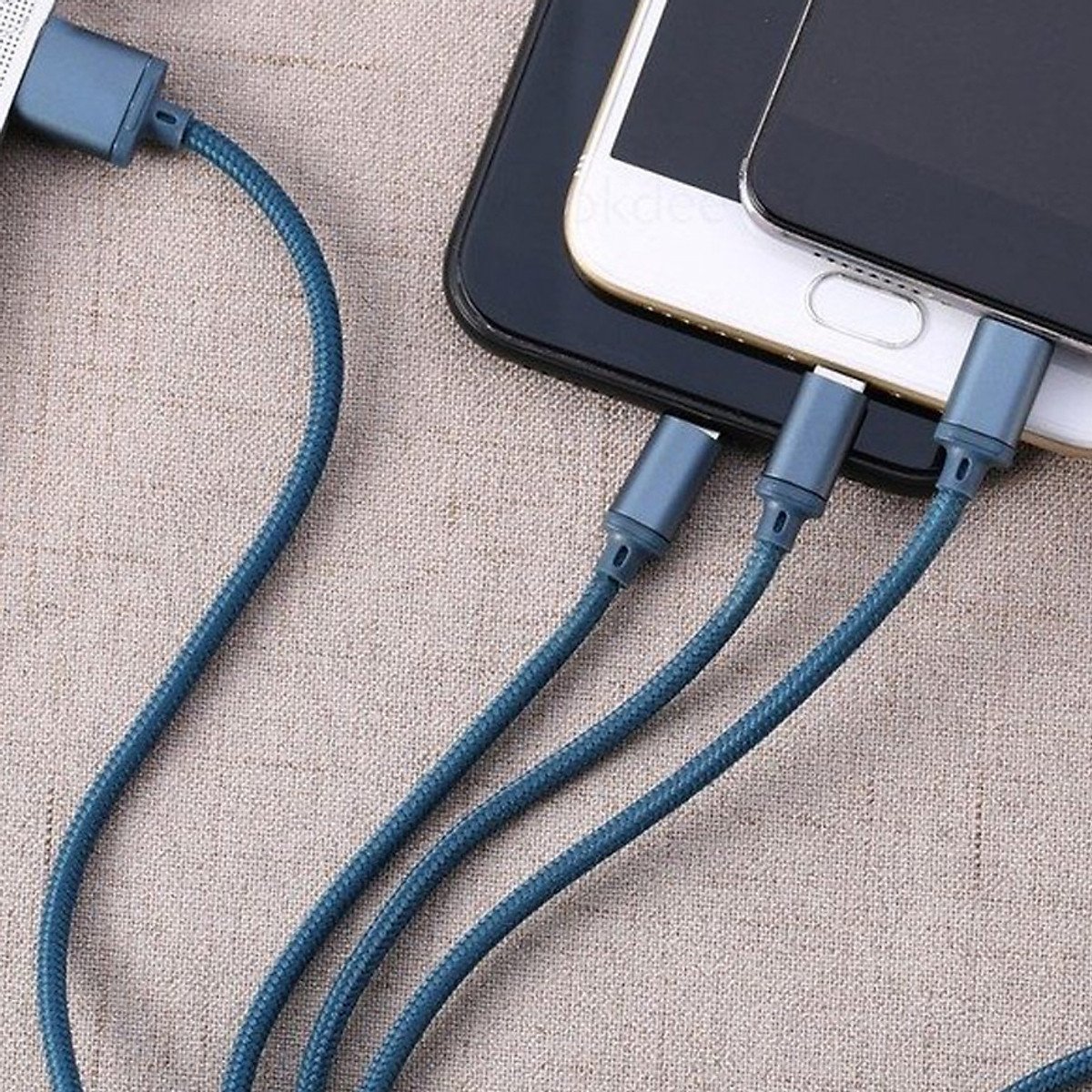 Cáp Sạc 3 Đầu Dây Dù Gồm MicroUSB, Lightning, Type-C