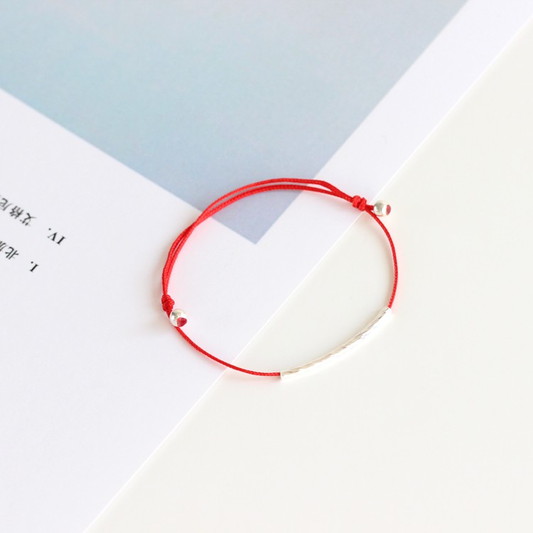 Vòng Tay Chỉ Đỏ May Mắn Phối Charm