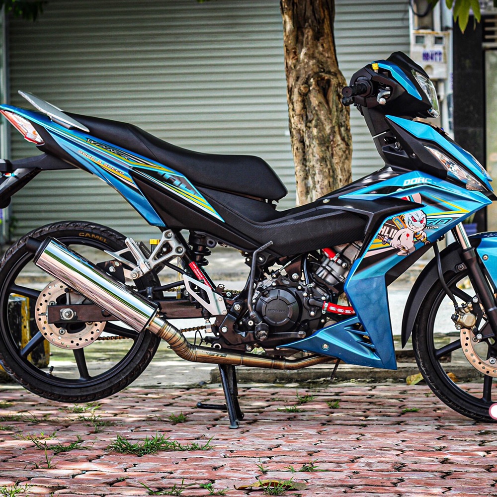 Tem rời Winner thỏ cầm phuộc dán xe xanh