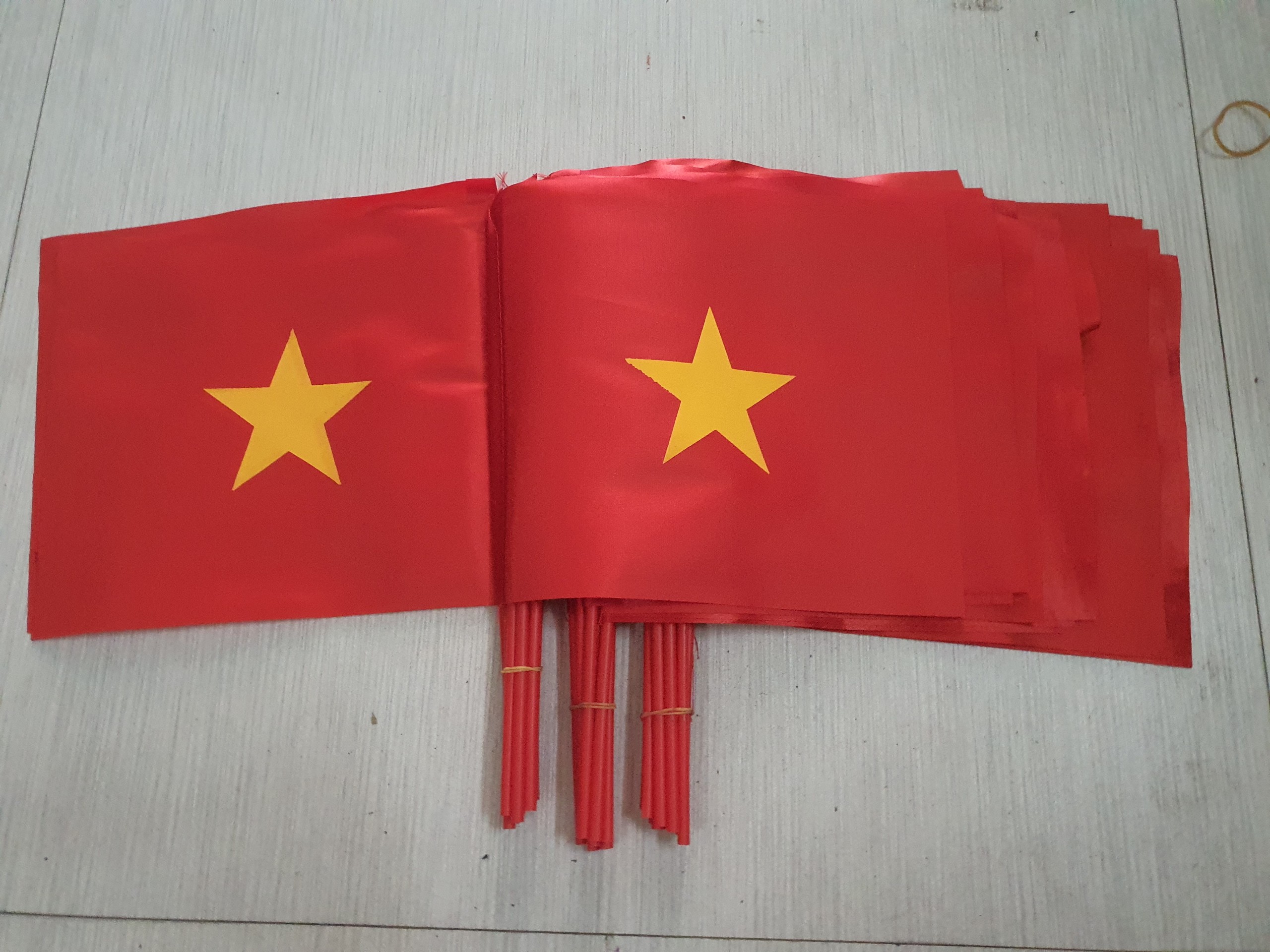 cOMBO 10 CÁI Cờ TỔ QUỐC CẦM TAY, cờ vẫy cầm tay