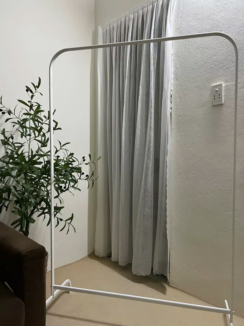 Giá treo quần áo