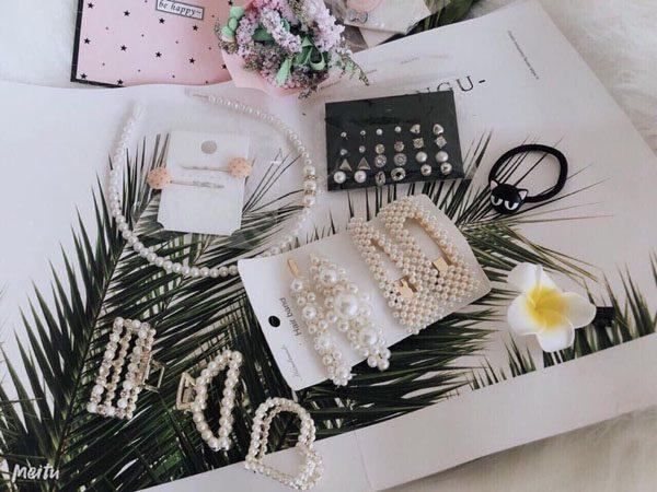 Giá bán Set Kẹp Tóc Ngọc Trai 23 Món