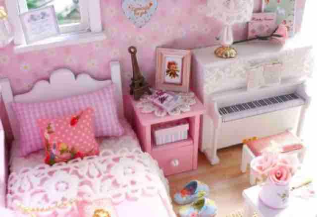 Mô hình lắp ráp DIY Ngôi nhà búp bê PRINCESS